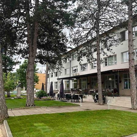Комплекс Маджарово Hotel Ngoại thất bức ảnh